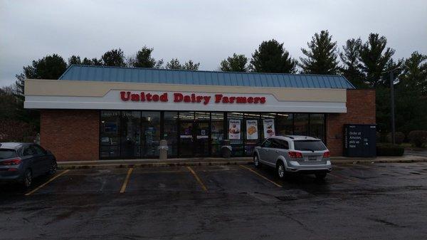 Typical UDF, but it sits back from the road a bit on a corner, so it doesn't hurt to have a picture.