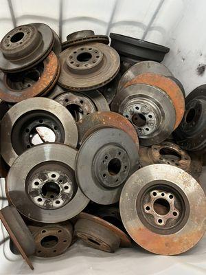 Brake drums pay 200 per ton