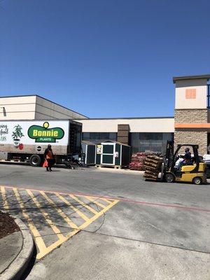 Home Depot on Claiborne ... this guy standing was very rude to me and my husband! Go elsewhere for your home needs!