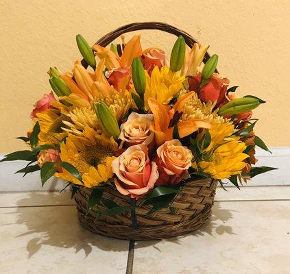 Fall colors floral arrangement