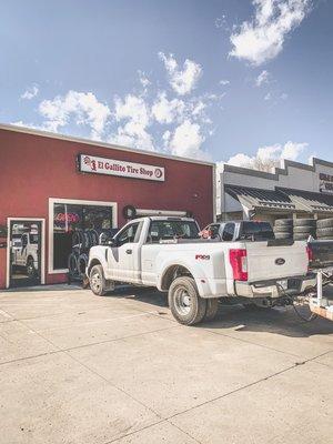 Ford F-350 single cab dually!