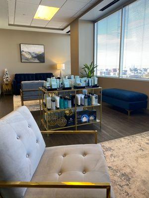 Image of Rejuvenate MedSpa Cherry Creek's waiting room lobby area