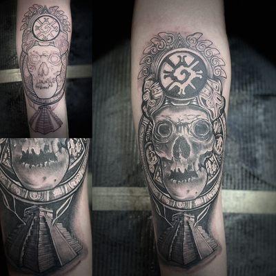 Johnny Thrasher specializes in Fineline Greywash Tattoos!