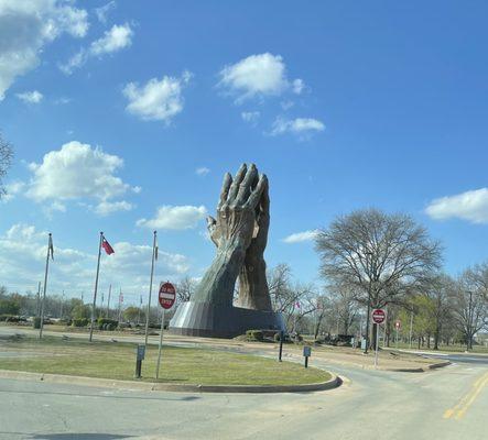 Oral Roberts grounds - Praying Hands Statue