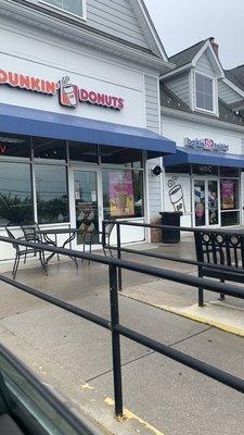 Store Front ( Yes "ice cream fiends"--there's a Baskin here too.)