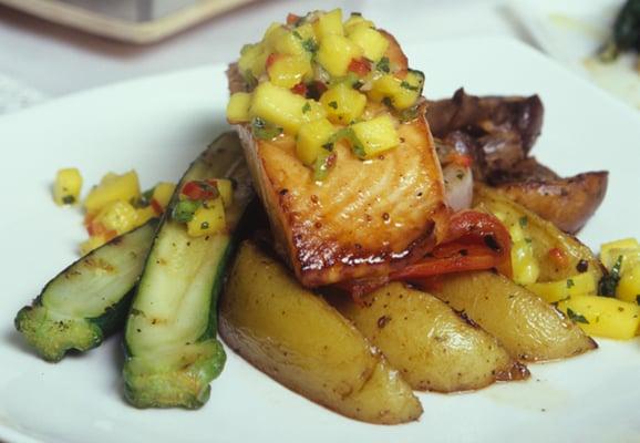 Meal Delivery Sample - Grilled Salmon with Squash and Potatoes