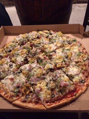 XL supreme pizza (no onion or anchovies)