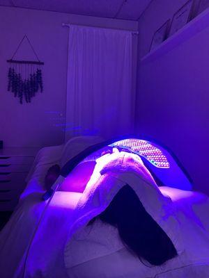 LED light therapy for acne & wrinkles