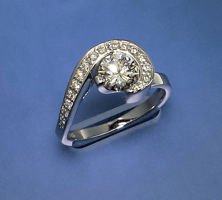 Beautiful wrap around white gold bridal ring!