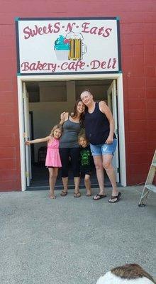 Daughter and mother Owner's.Bakery is opened and cafe with small store on the way to Applegate Lake.