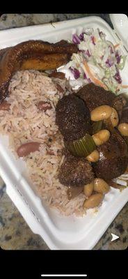 ox No tail w. Rice & peas & coleslaw