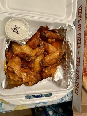 Mild wings with blue cheese