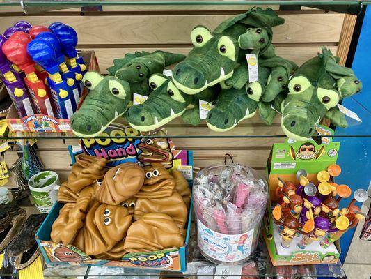 Toys, plush, and candy for the little mateys!