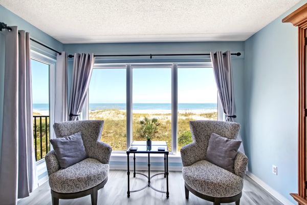 112 Oceans of Amelia has beautiful views!