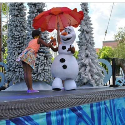 Booking info for our inspired Olaf is at 615-922-0025