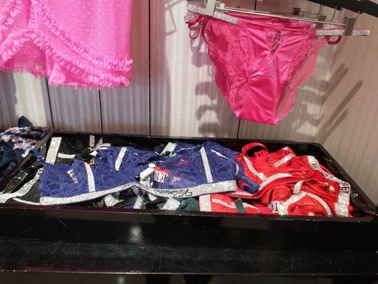 Victoria's Secret & PINK