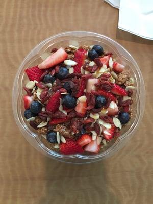 Tropical acai bowl !