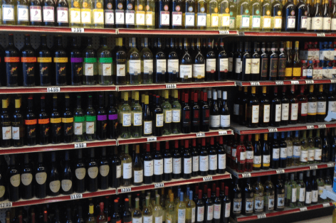 Large wine, beer and craft beer selection