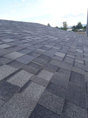 Aspahlt shingles.