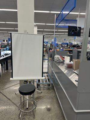 January 2024 - This passport photo-taking area is in the BACK of the newly remodeled Walmart in Kunia/Waipahu.