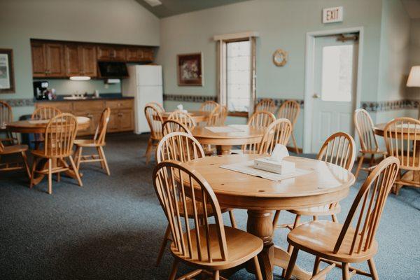 Heritage offers a comfortable dining area and is happy to assist you with ordering delicious options from our local caterer.