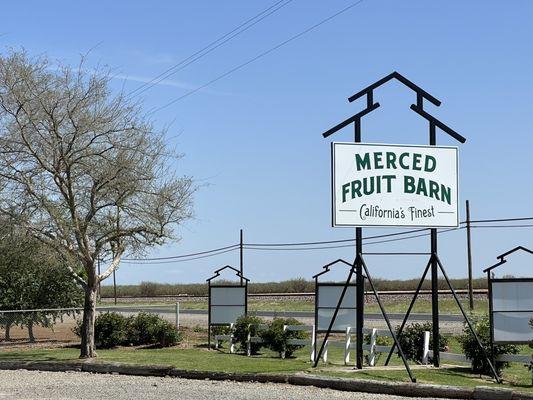 Merced Fruit Barn