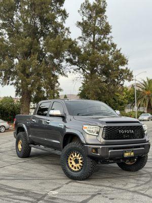 Tundra got a fresh set or 37x12.50r17 Nitto Trail Grapplers, alignment and Full brake service.