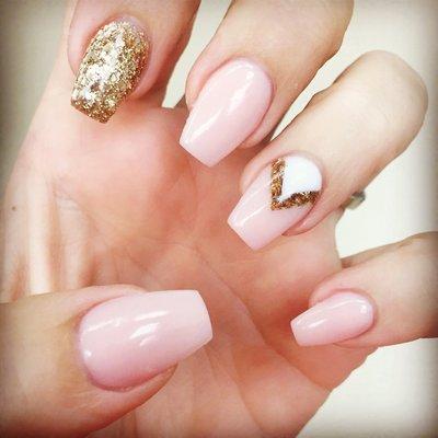 Passed work done by Phong! Gold & light pink