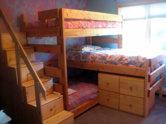 triple bunk