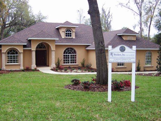 RJ Builders. Central Florida Custom Home Builder.