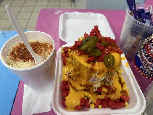 Elote de vaso y Maruchan loca