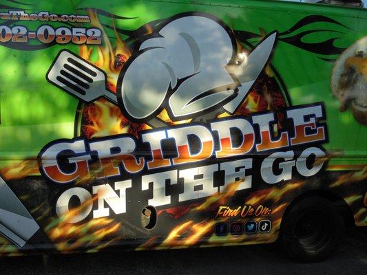 Graphics & logo on the side of the truck.