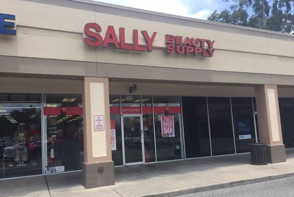 Sally's in the Gaitway Plaza - July 2017