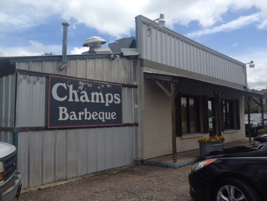 Champs is a great local eatery!