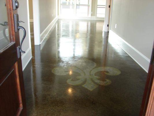 Entryway to a beautifully stained floor in Baton Rouge Louisiana.