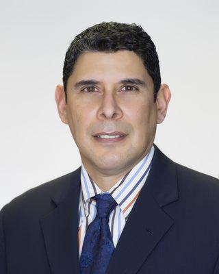 Dr. Ricardo Solis