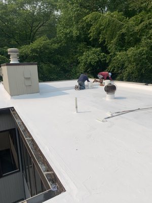 Acrylic flat roof installation