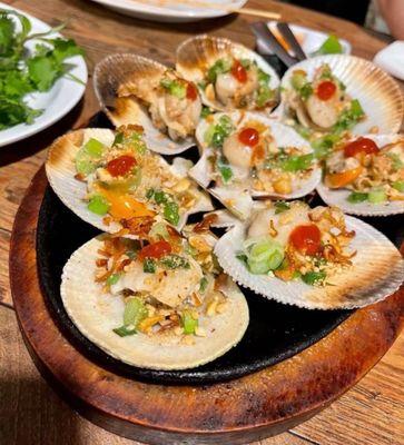 Grilled scallops