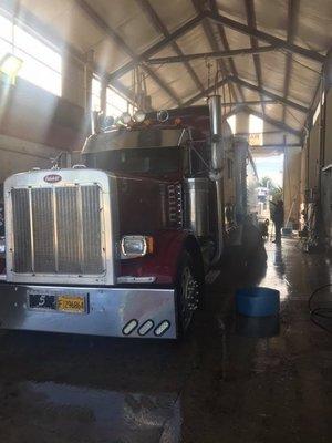 Truck and Trailer Wash