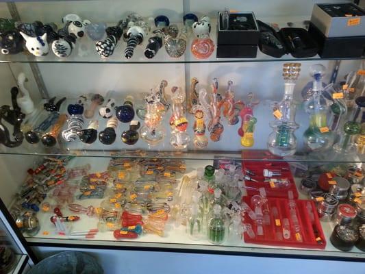 Lots of hand pipes, grinders, glass bubblers, and other glass accessaries.