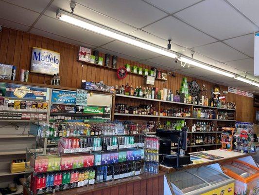 Plaza Liquor & Deli