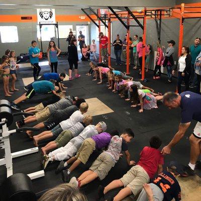 Kids Plank Competition