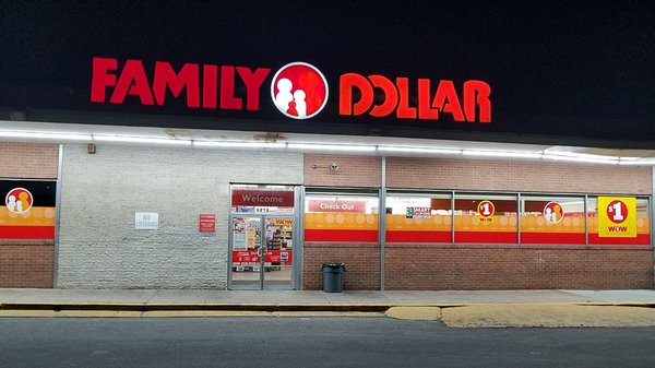 Family Dollar (Auburn Manor/Riverdale MD) storefront