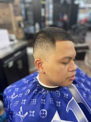 Mid razor fade