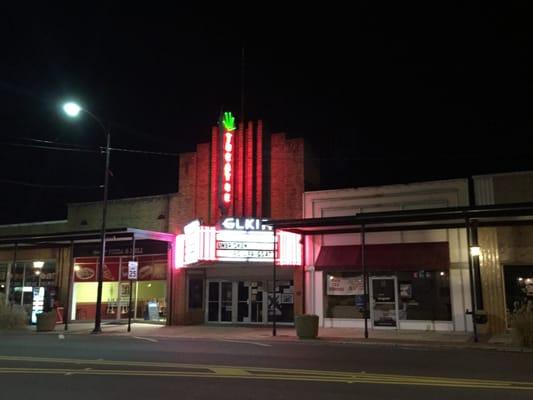 2015-01-18 22.23.48; Elkin Theatre in Downtown, Aberdeen MS