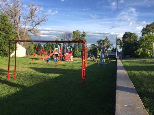 The playground and pool is about a 5 minute walk from the Gander Inn