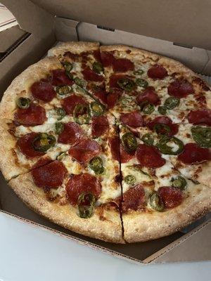 Hand tossed medium jalapeño and pepperoni