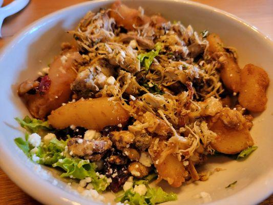 Apple walnut salad with chicken