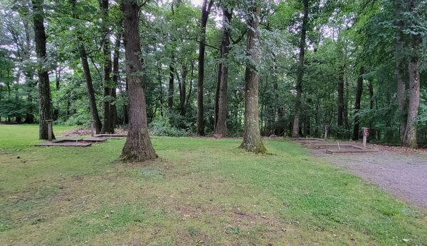 Outdoor rec area -- Do you see the horseshoe pit?