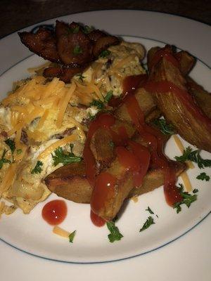 Onion & Bacon Omelet w/Herbed Potatoes